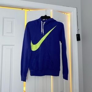Nike pullover hoodie
